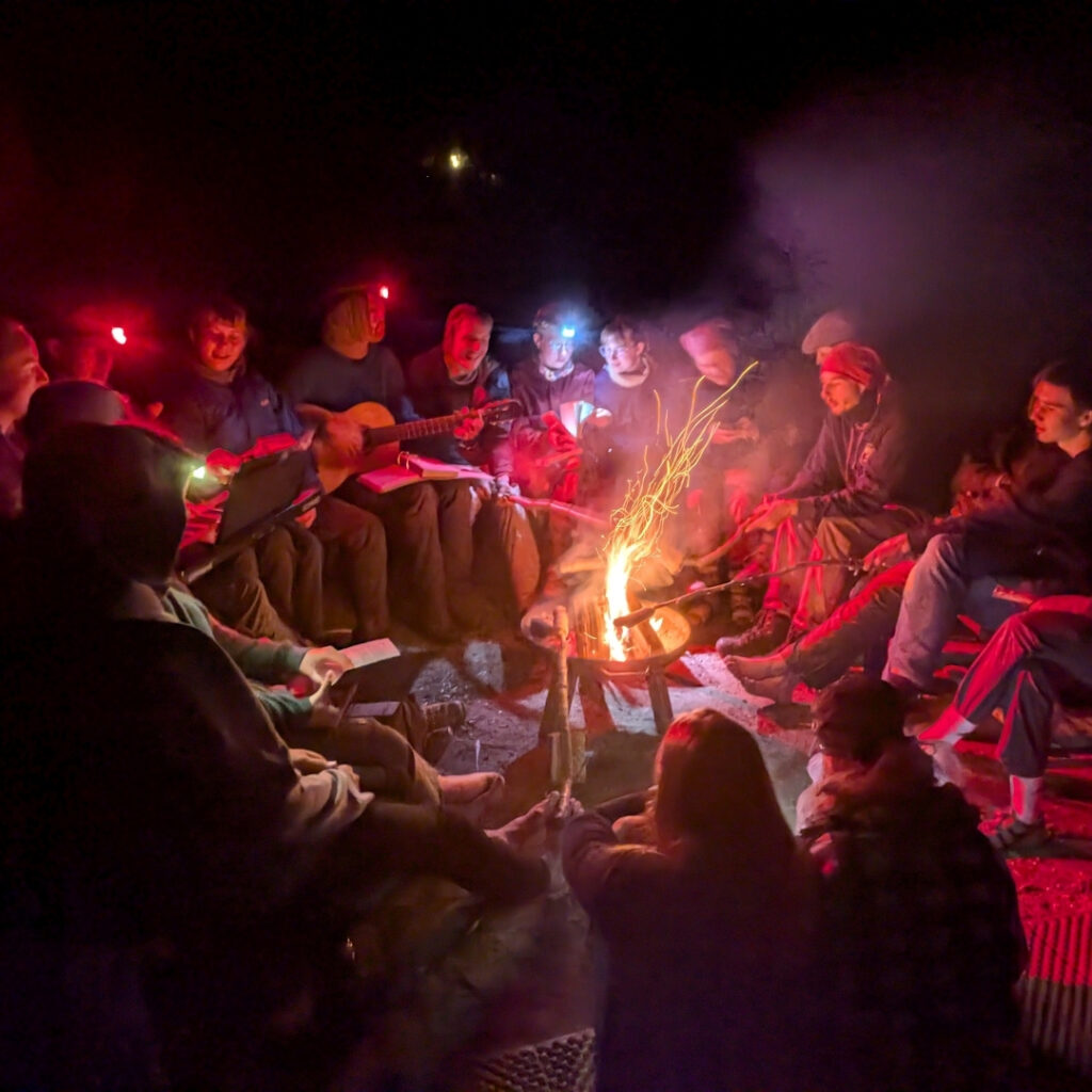 Eine Spontirunde mit Lagerfeuer Copyright by .